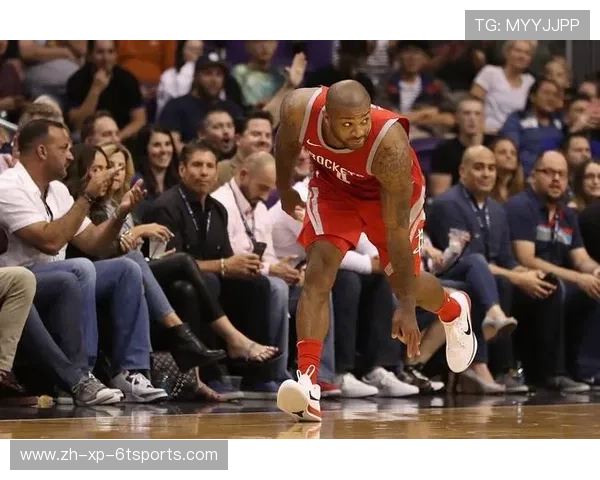 火箭队塔克在场上的表现和作用体现在哪里